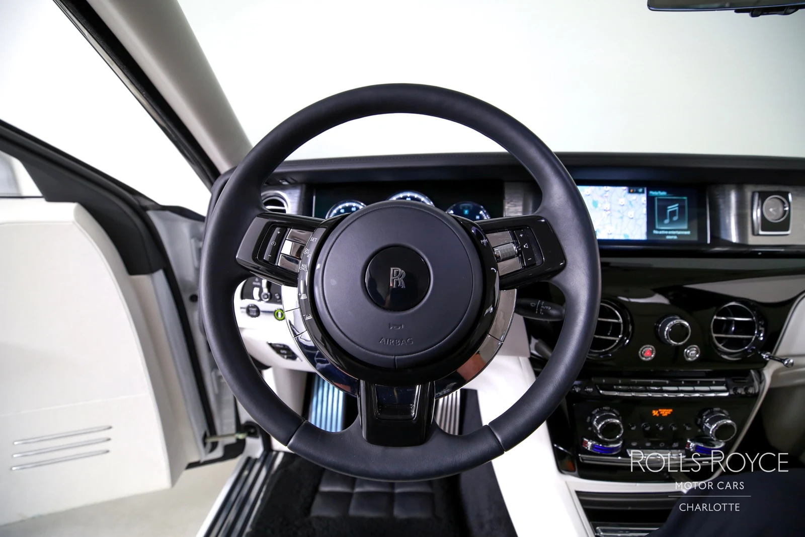 2024 Rolls-Royce Phantom Series II, 8/29