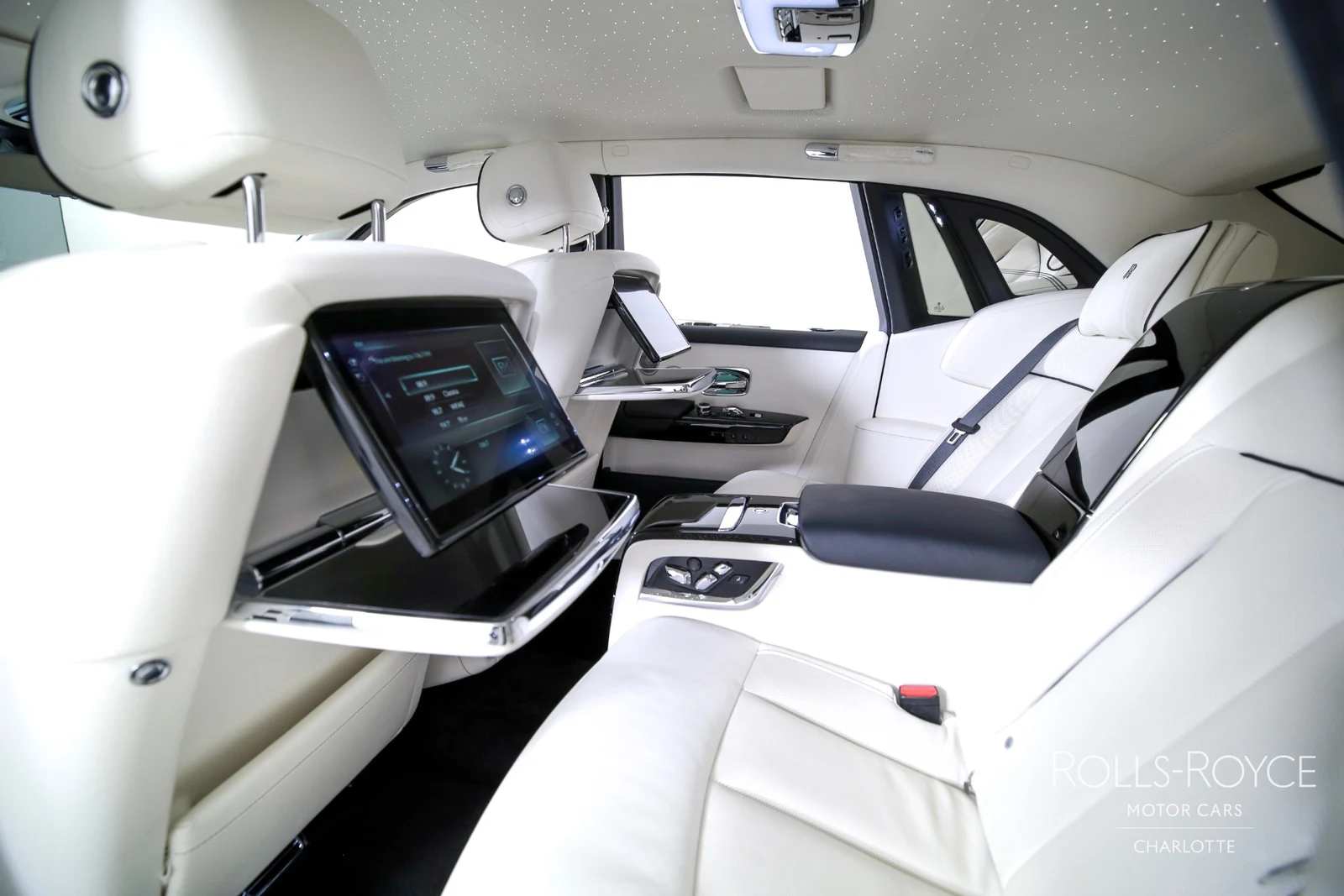 2024 Rolls-Royce Phantom Series II, 11/29