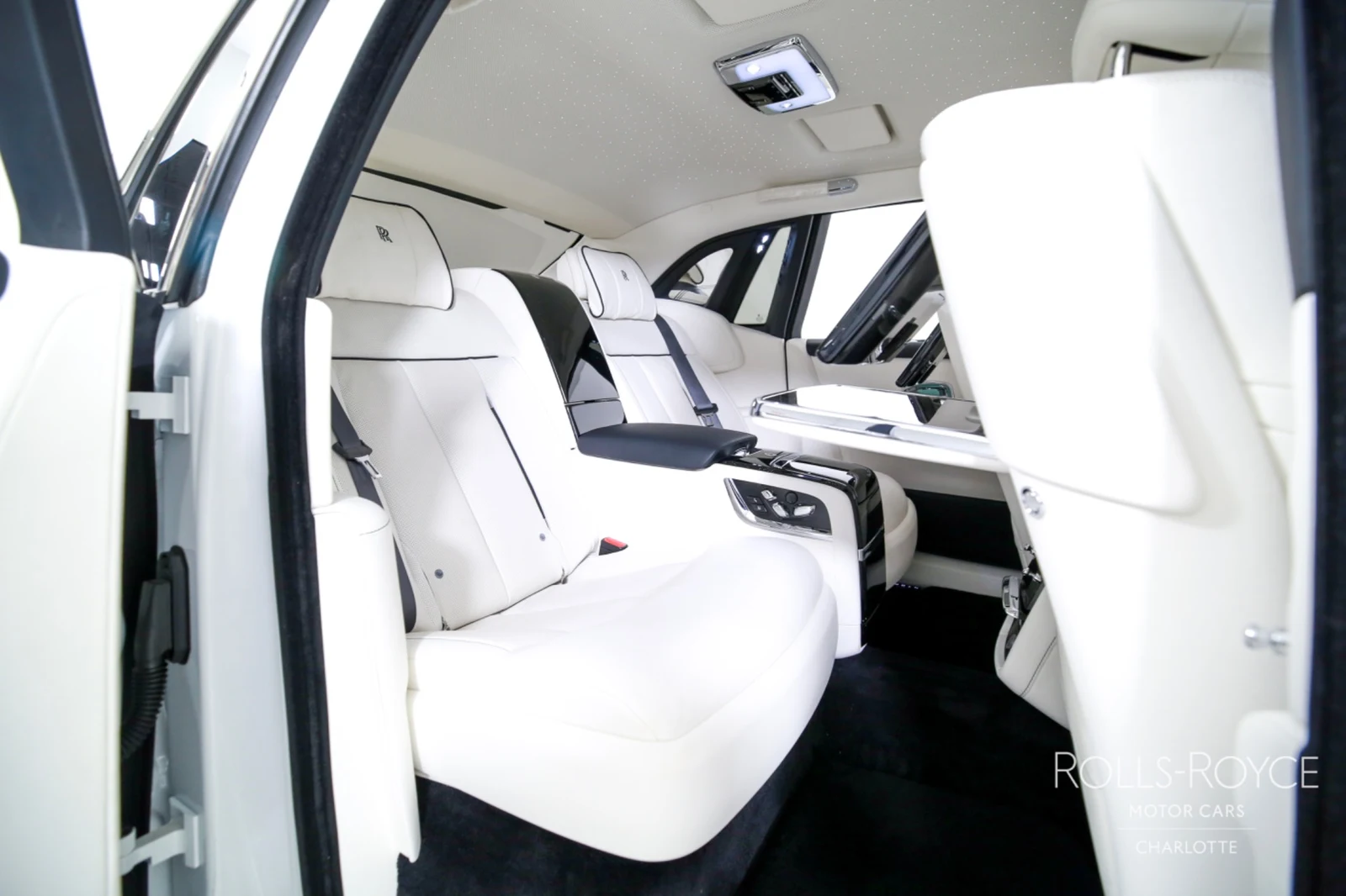 2024 Rolls-Royce Phantom Series II, 17/29