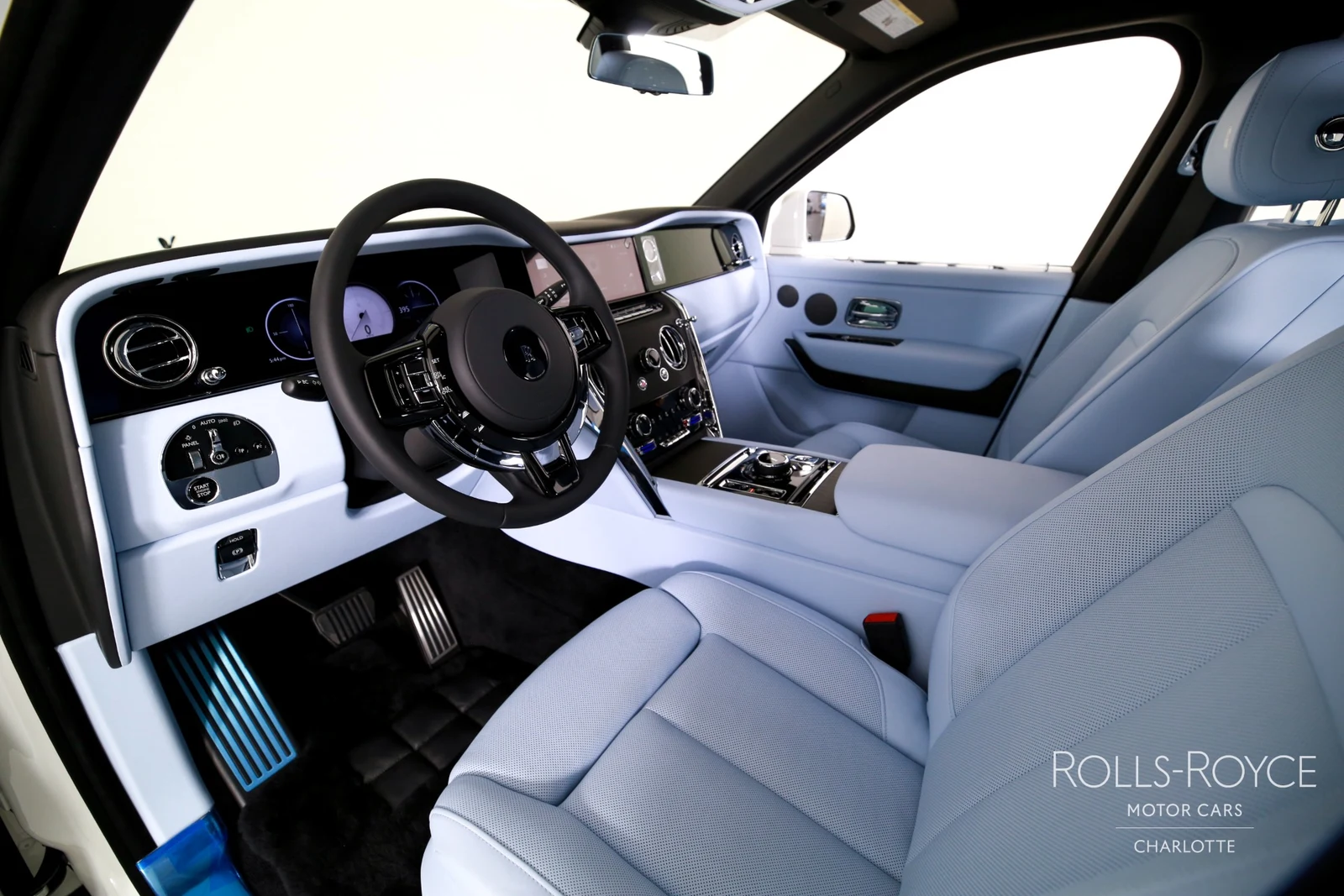 2027 Rolls-Royce Cullinan Series II, 3/29