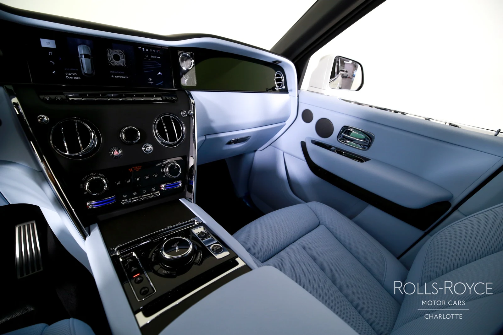 2027 Rolls-Royce Cullinan Series II, 9/29