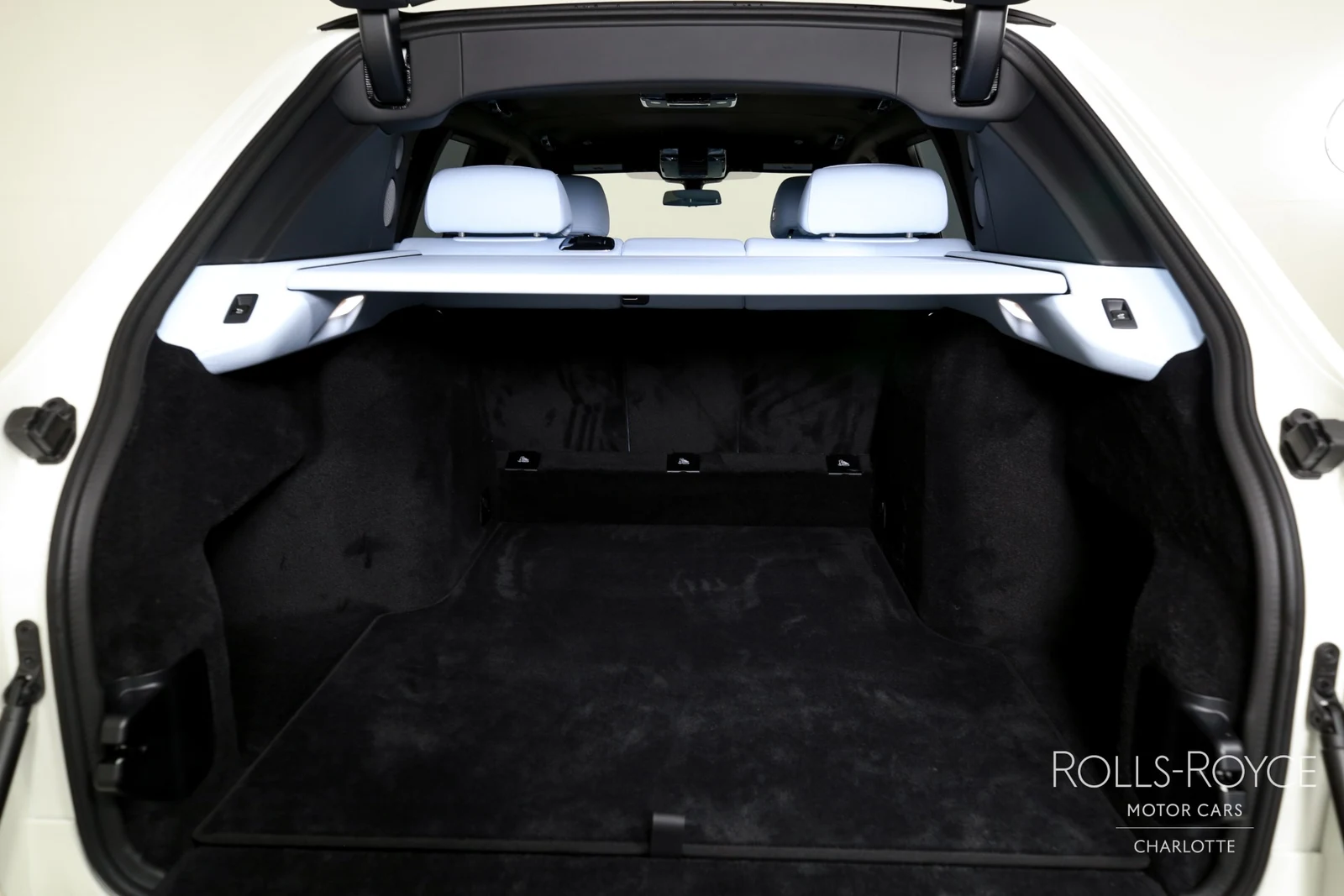2027 Rolls-Royce Cullinan Series II, 15/29
