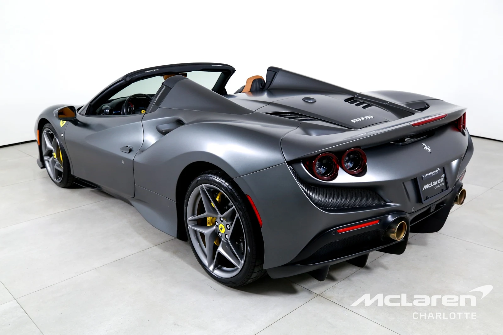 2022 Ferrari F8 Spider, 5/29