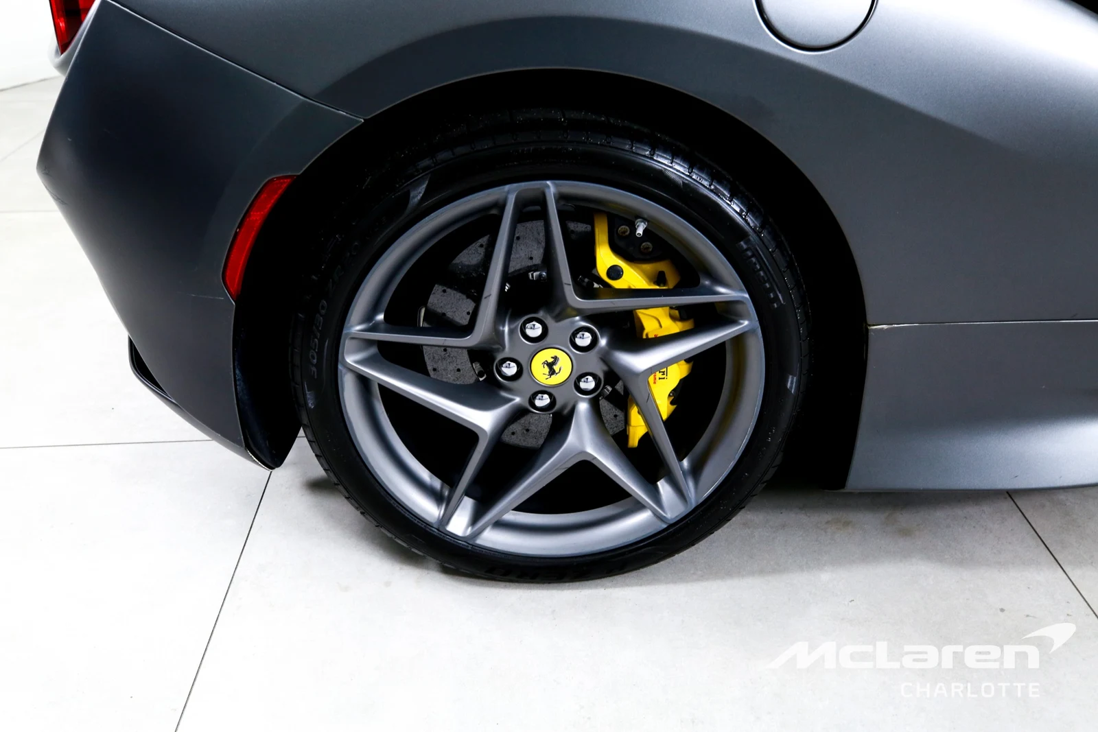 2022 Ferrari F8 Spider, 23/29