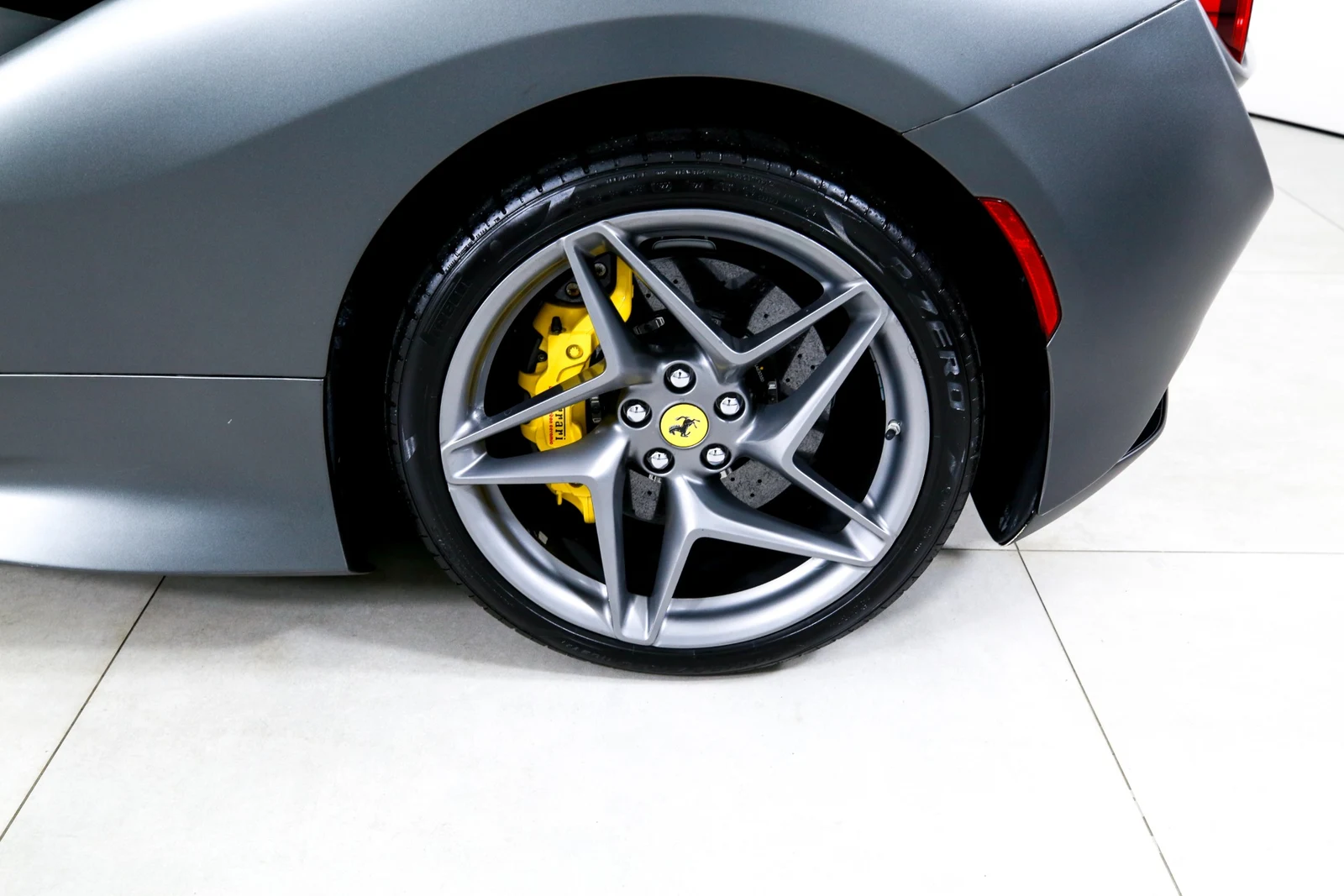 2022 Ferrari F8 Spider, 26/29