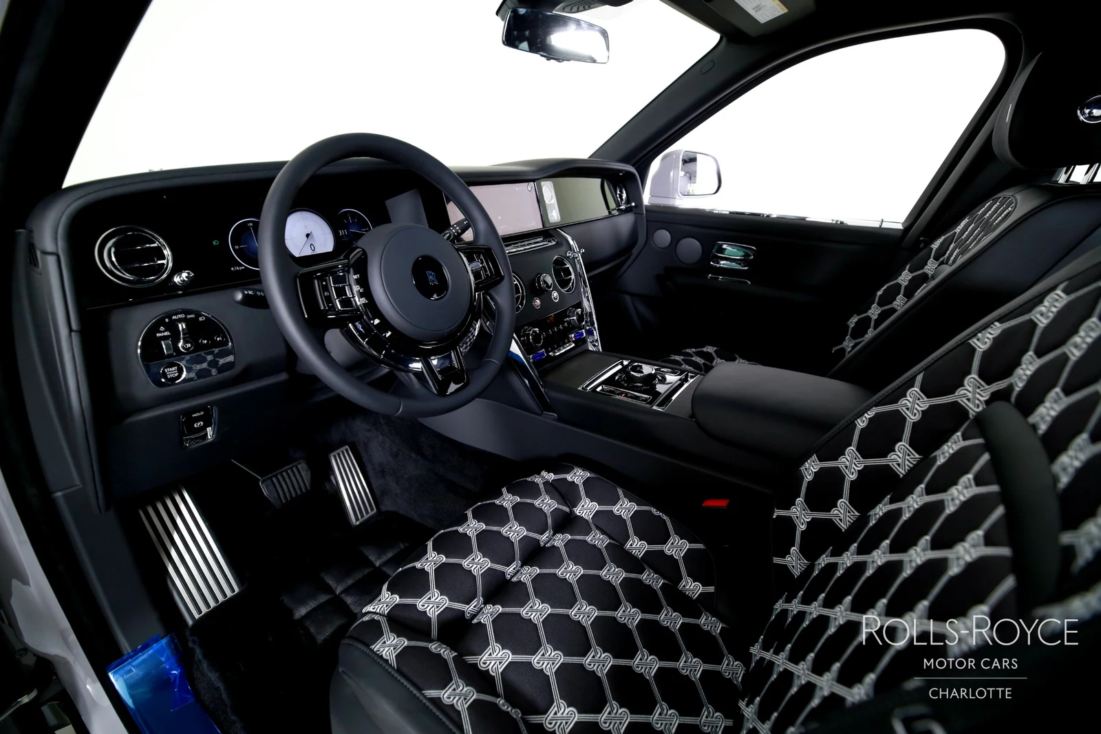 2026 Rolls-Royce Cullinan Series II, 2/29
