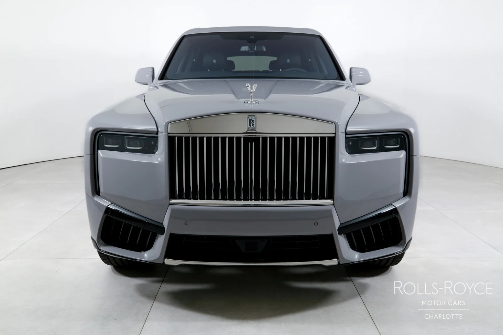 2026 Rolls-Royce Cullinan Series II, 3/29