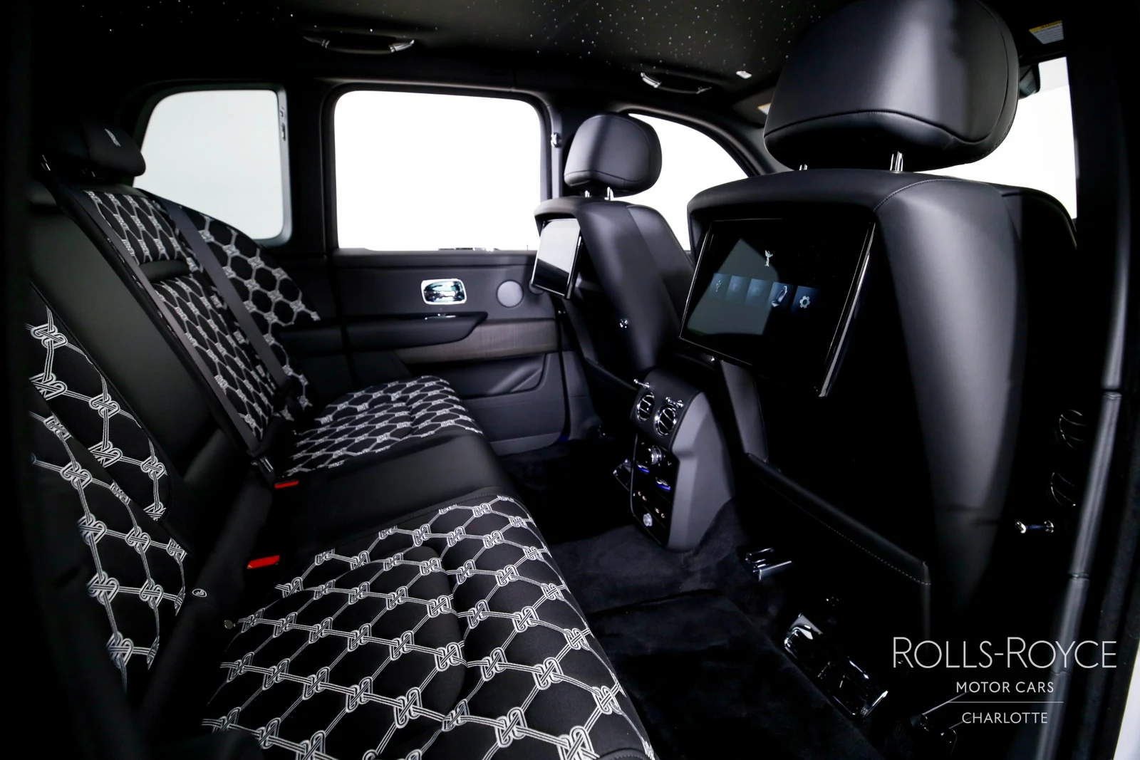 2026 Rolls-Royce Cullinan Series II, 19/29