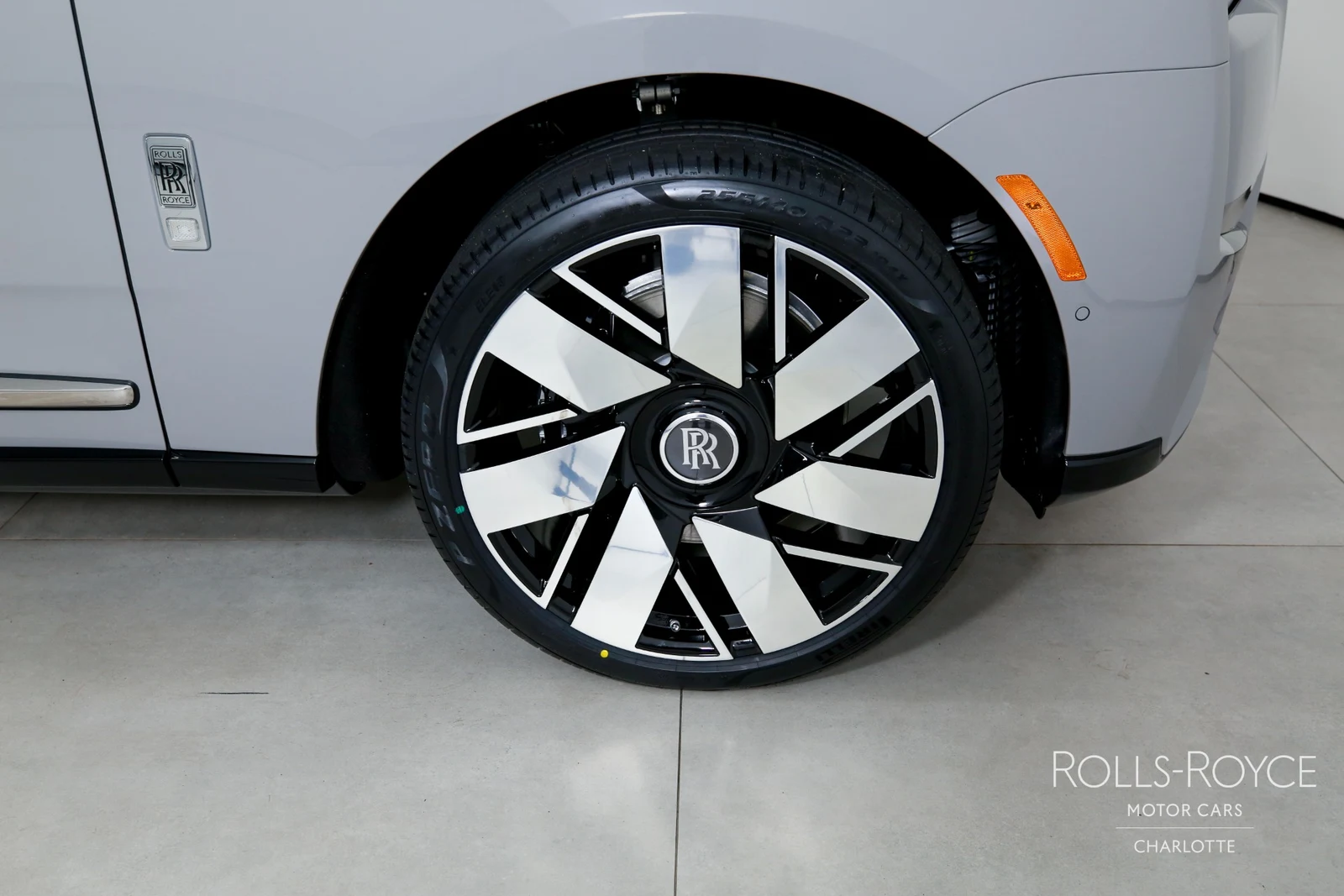 2027 Rolls-Royce Cullinan Series II, 25/29