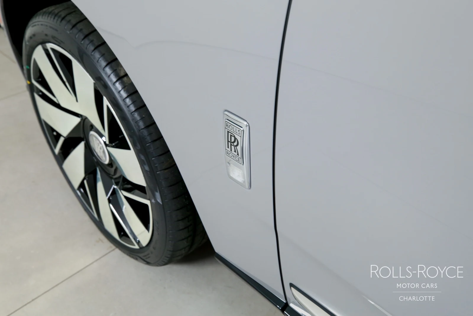 2027 Rolls-Royce Cullinan Series II, 28/29