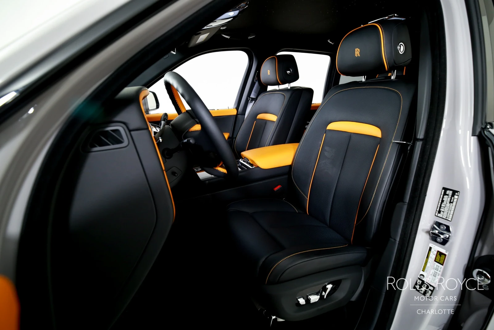 2026 Rolls-Royce Black Badge Cullinan Series II, 8/29