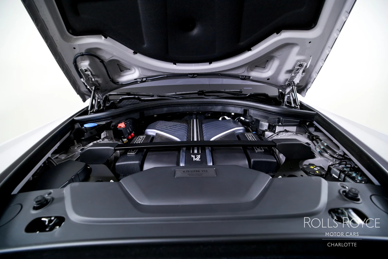 2026 Rolls-Royce Black Badge Cullinan Series II, 24/29