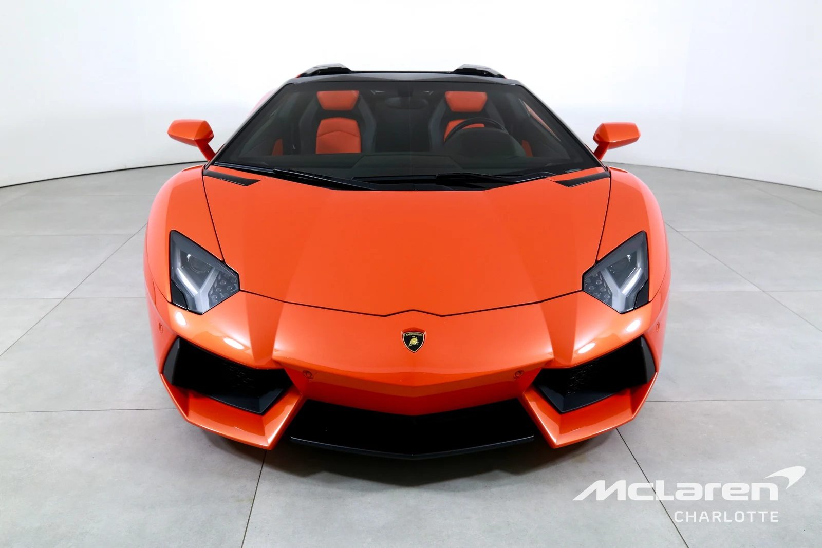 2014 Lamborghini Aventador LP 700-4 Roadster, 3/29