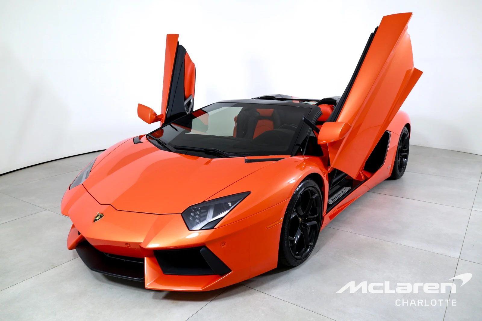 2014 Lamborghini Aventador LP 700-4 Roadster, 4/29