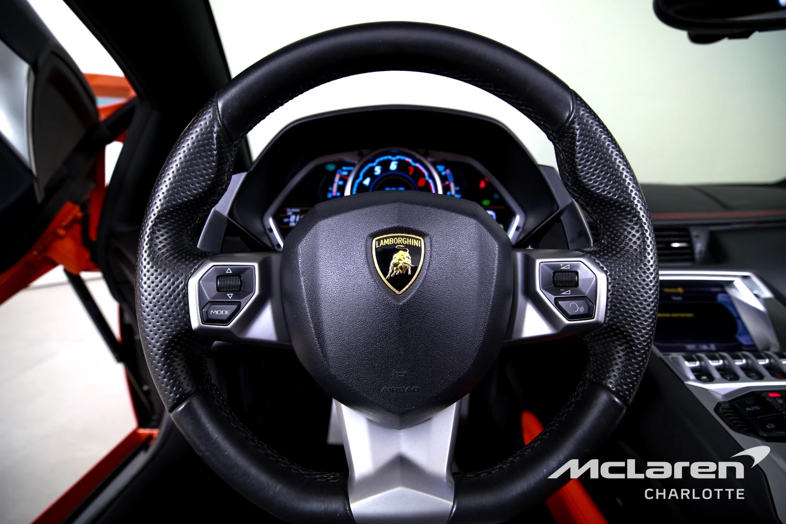 2014 Lamborghini Aventador LP 700-4 Roadster, 14/29