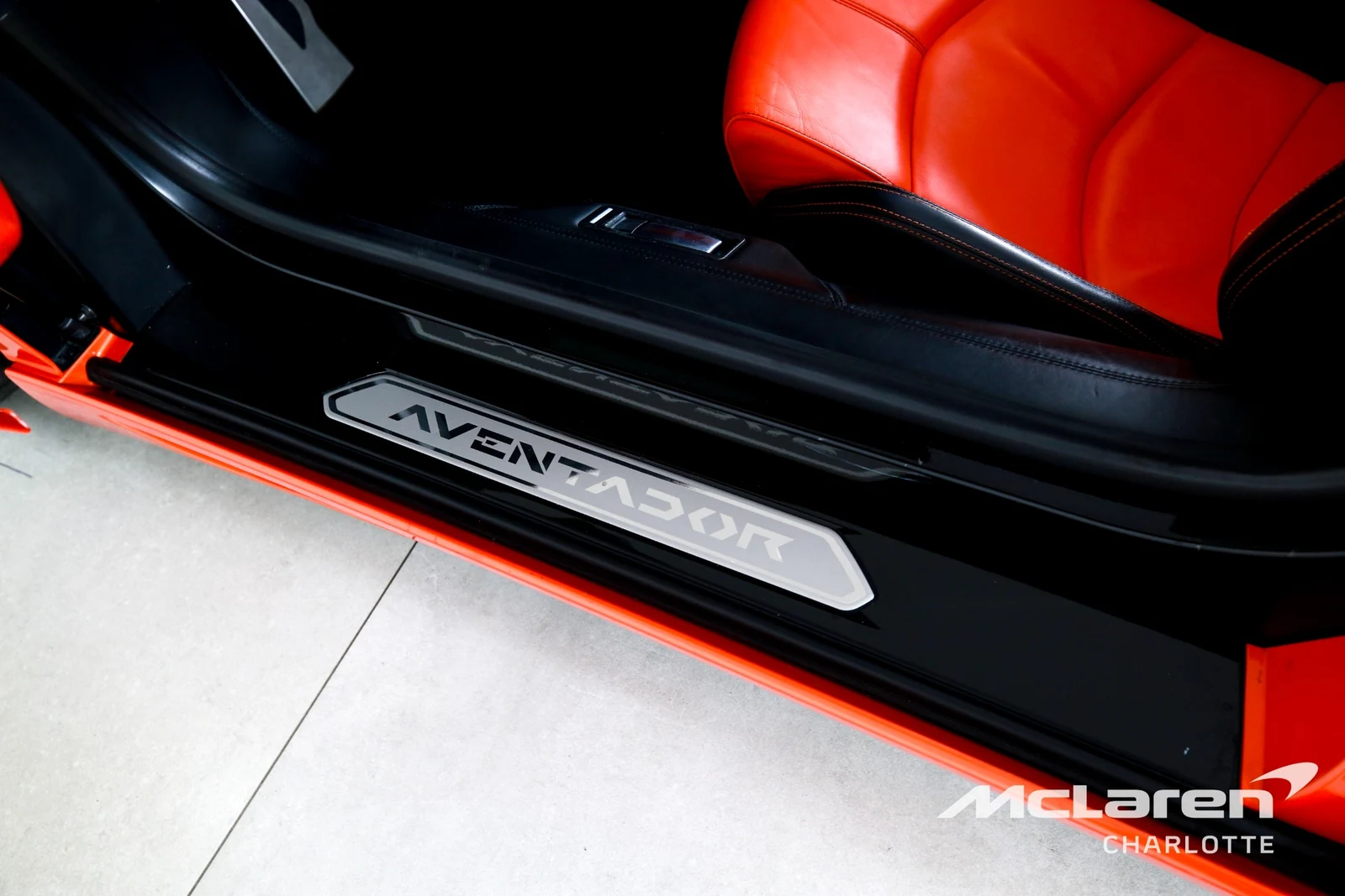 2014 Lamborghini Aventador LP 700-4 Roadster, 16/29