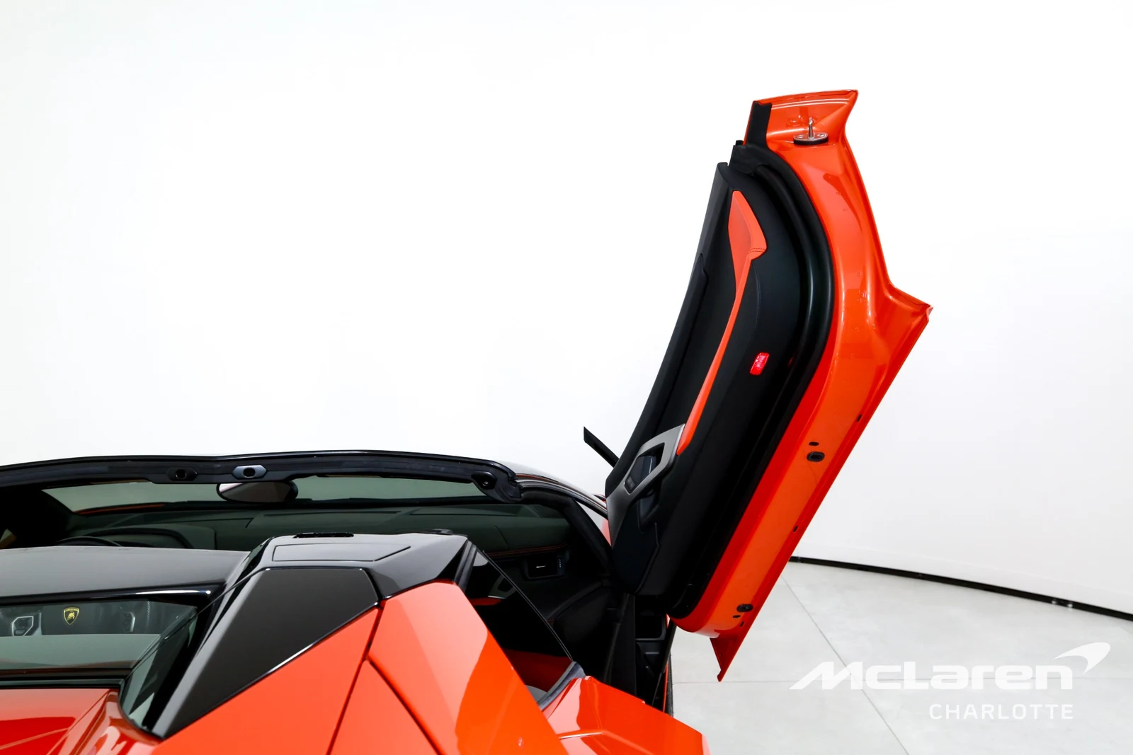 2014 Lamborghini Aventador LP 700-4 Roadster, 18/29