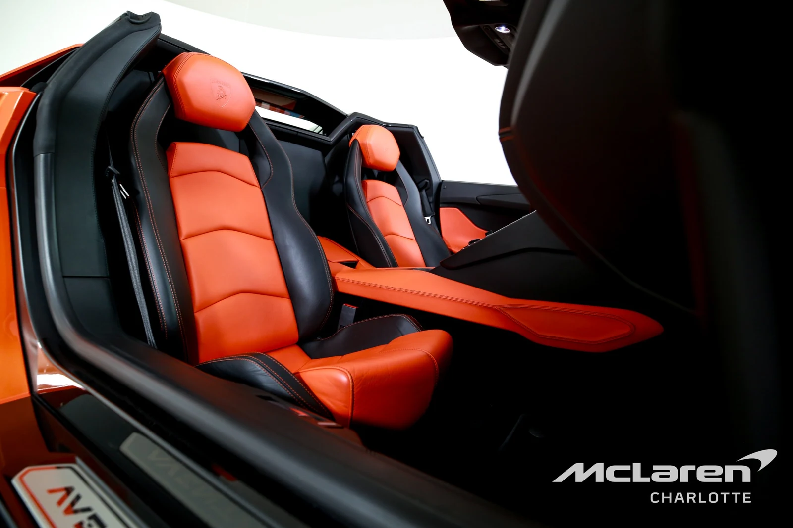 2014 Lamborghini Aventador LP 700-4 Roadster, 19/29