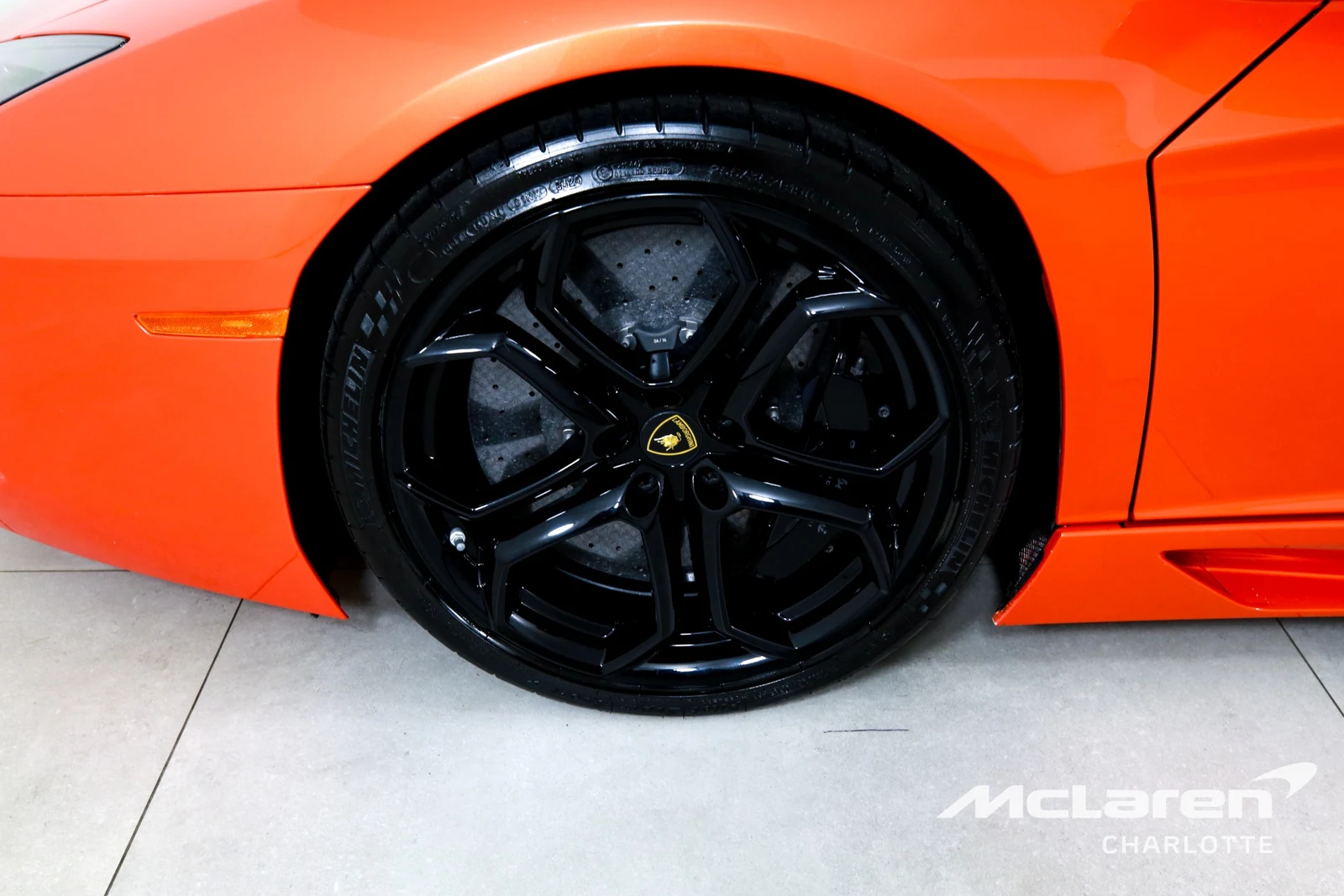 2014 Lamborghini Aventador LP 700-4 Roadster, 26/29