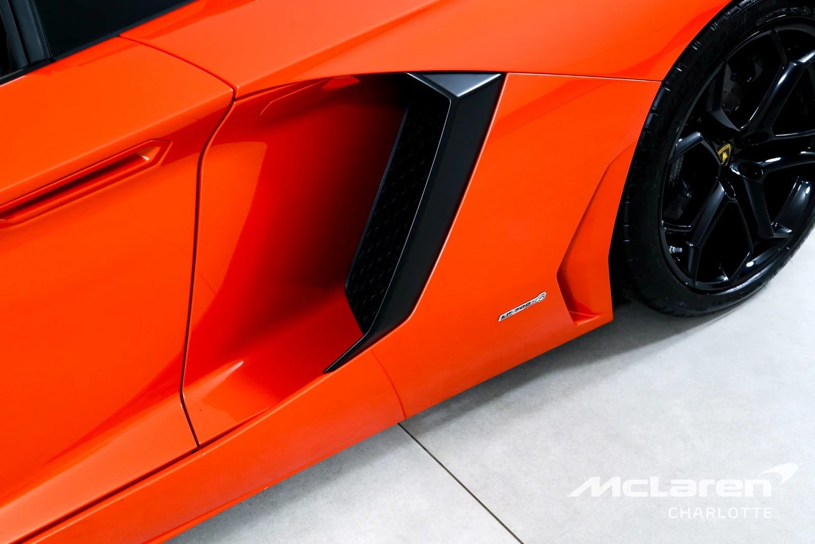 2014 Lamborghini Aventador LP 700-4 Roadster, 29/29