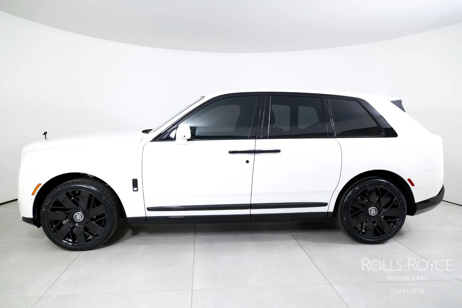 2026 Rolls-Royce Cullinan Series II, 2/29