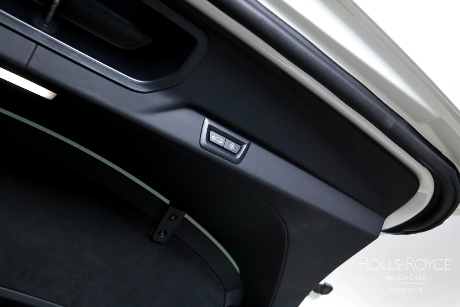 2026 Rolls-Royce Cullinan Series II, 16/29