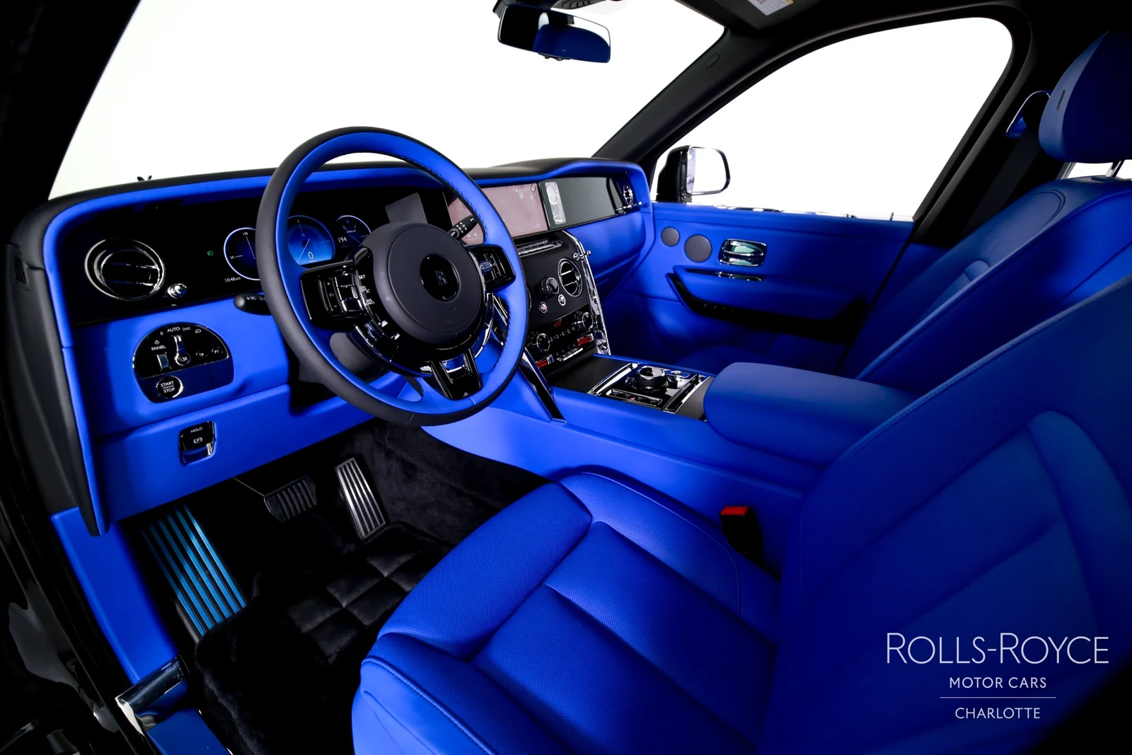 2026 Rolls-Royce Cullinan Series II, 3/29