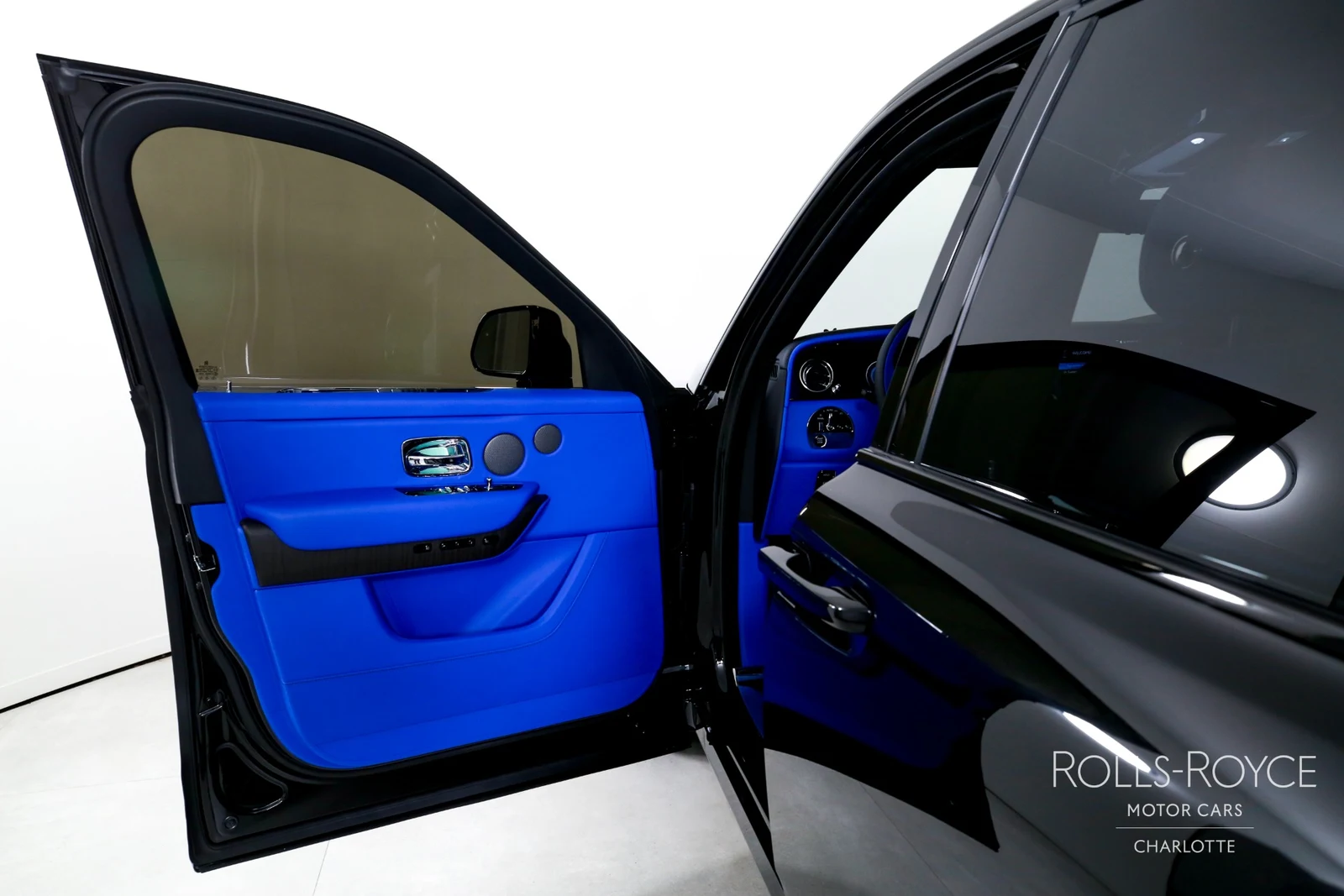 2026 Rolls-Royce Cullinan Series II, 6/29