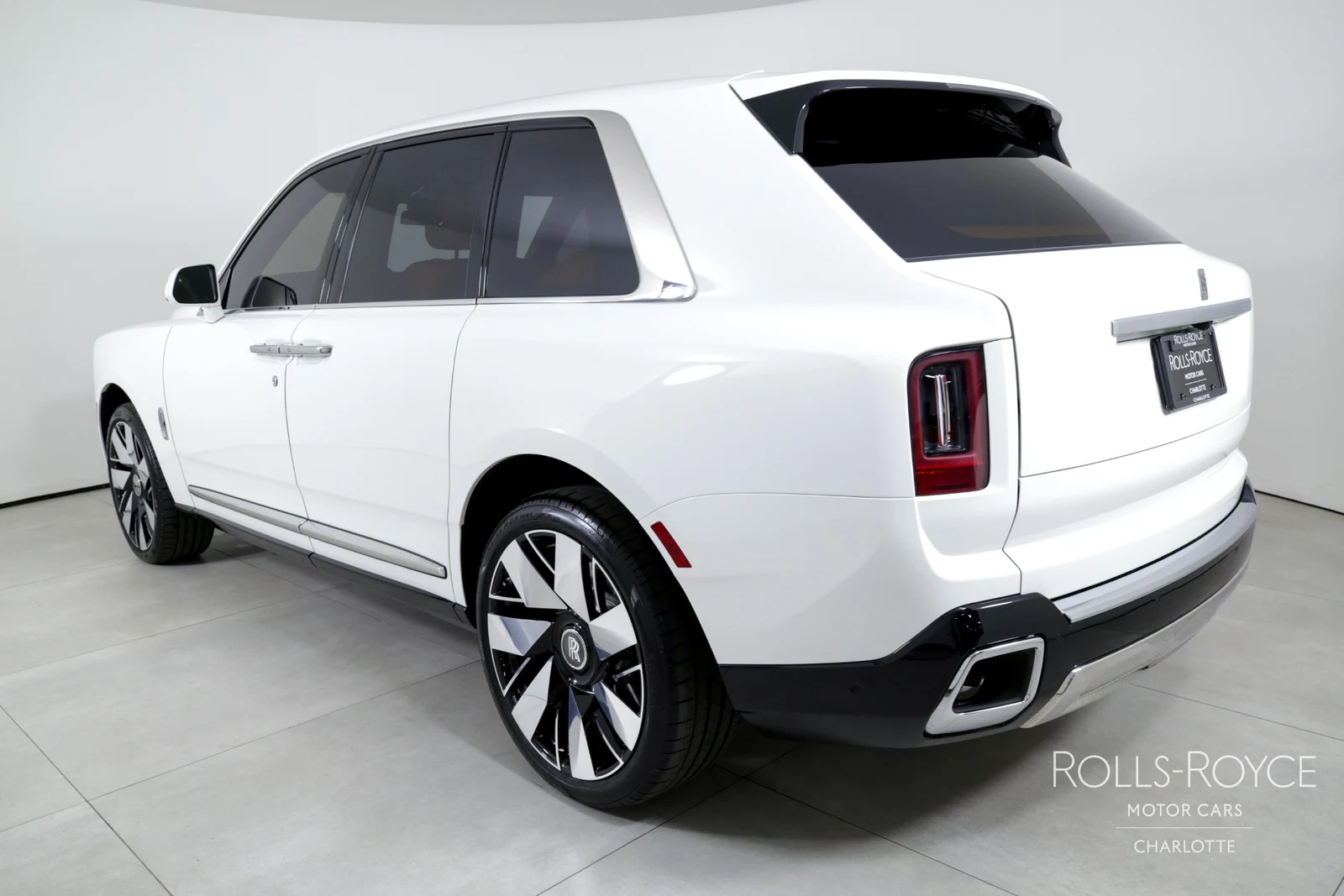 2025 Rolls-Royce Cullinan Series II, 5/29