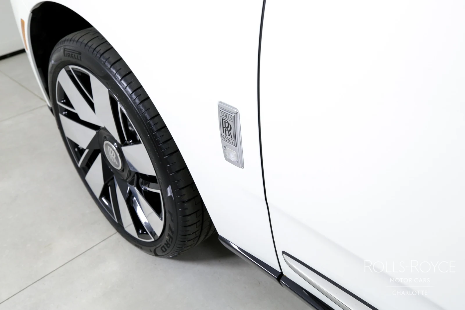 2025 Rolls-Royce Cullinan Series II, 28/29