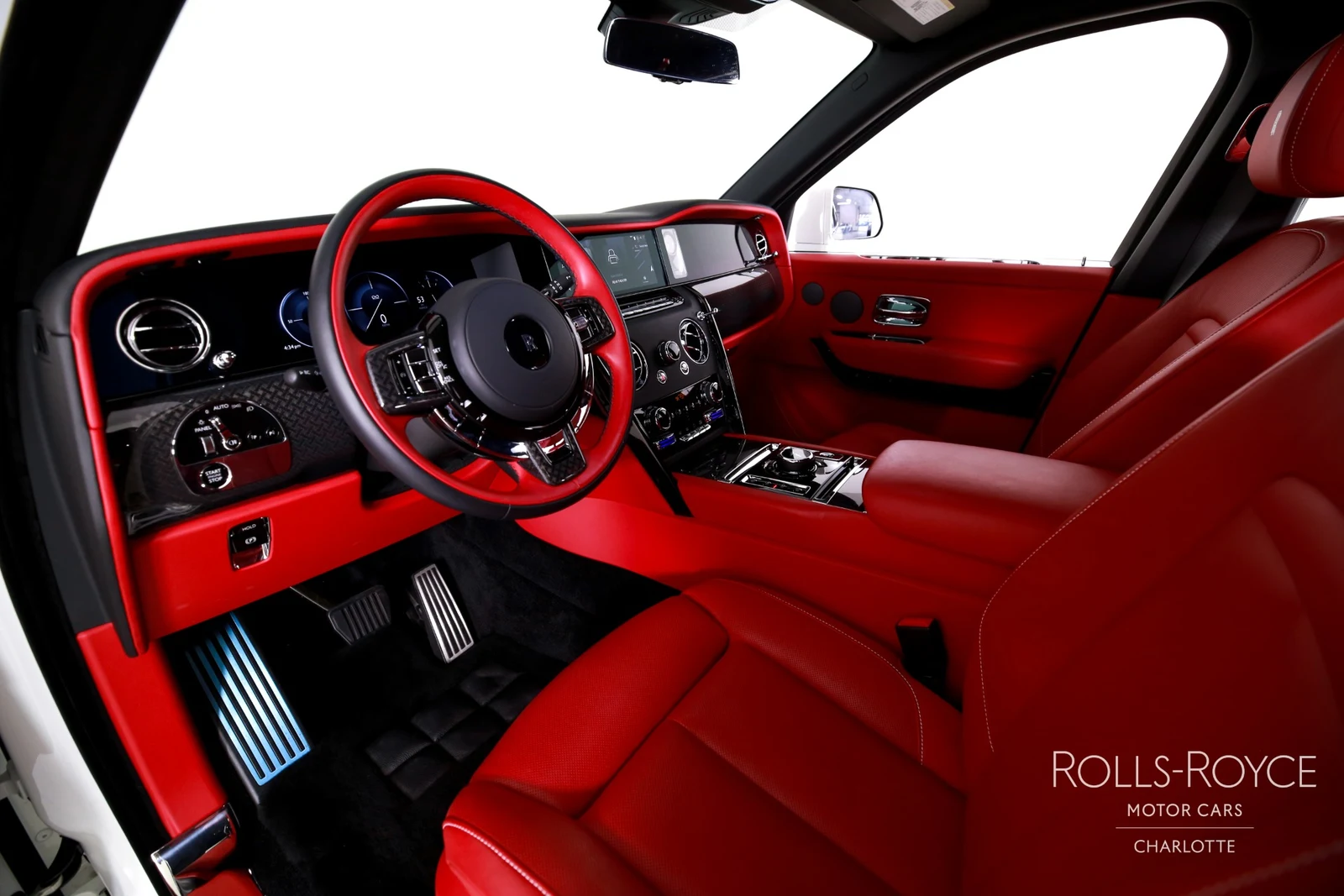 2025 Rolls-Royce Black Badge Cullinan Series II, 3/29