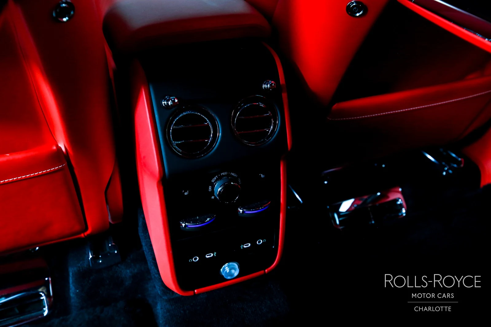 2025 Rolls-Royce Black Badge Cullinan Series II, 13/29
