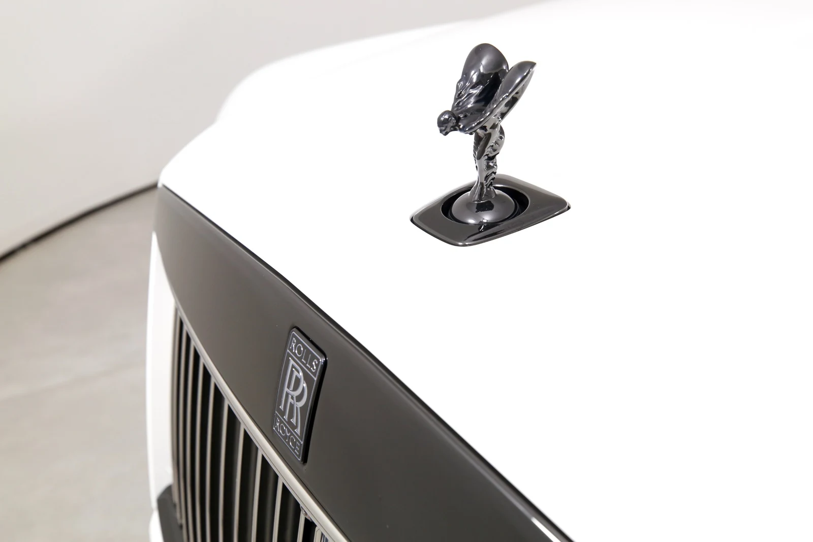2025 Rolls-Royce Black Badge Cullinan Series II, 28/29