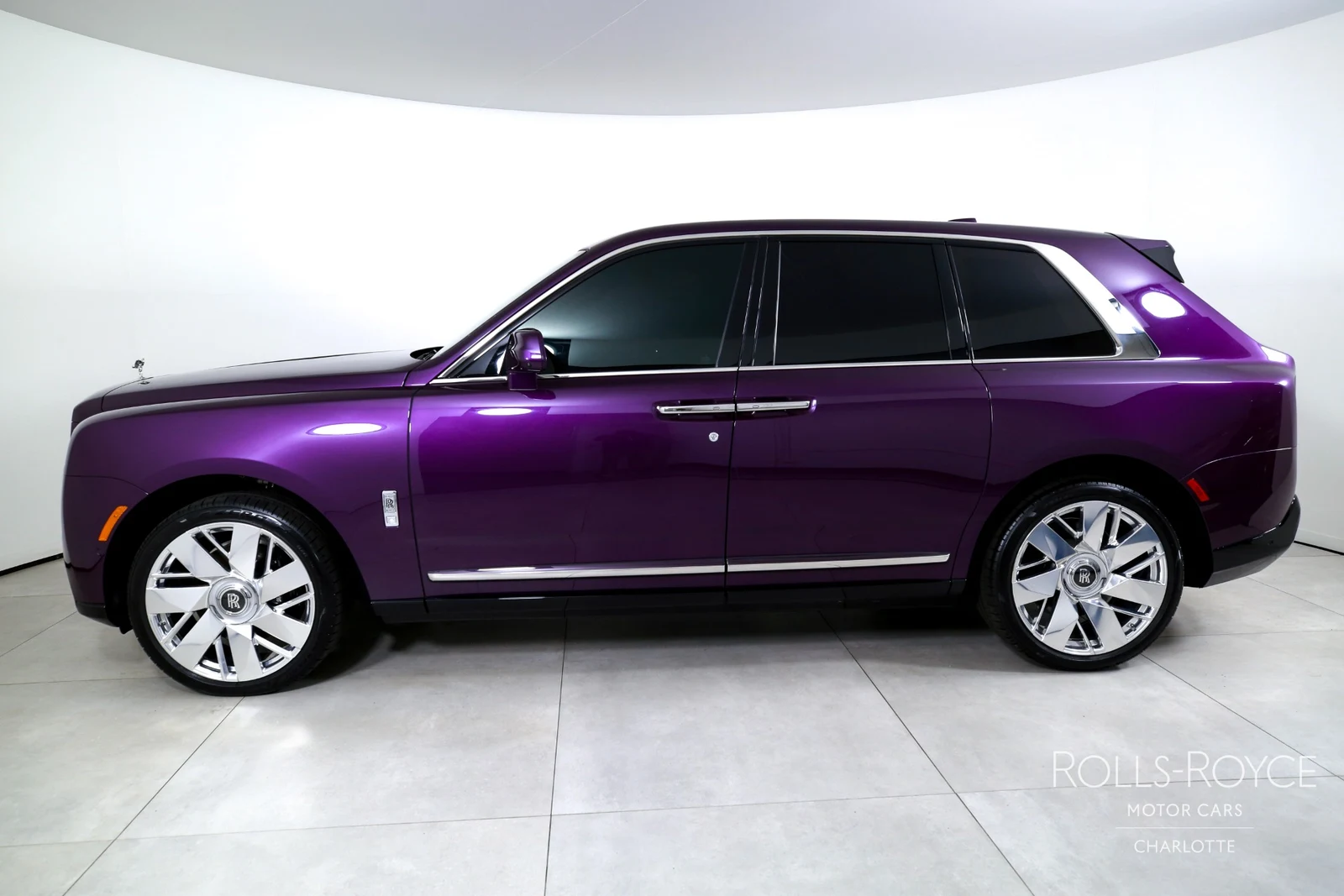 2025 Rolls-Royce Cullinan Series II, 2/29
