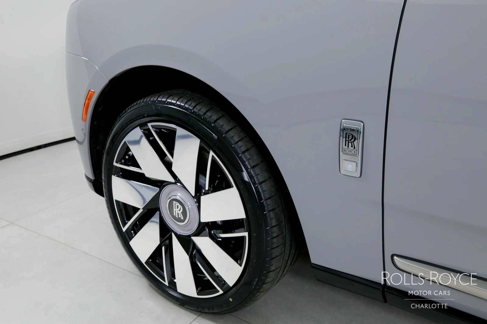 2025 Rolls-Royce Cullinan Series II, 28/29