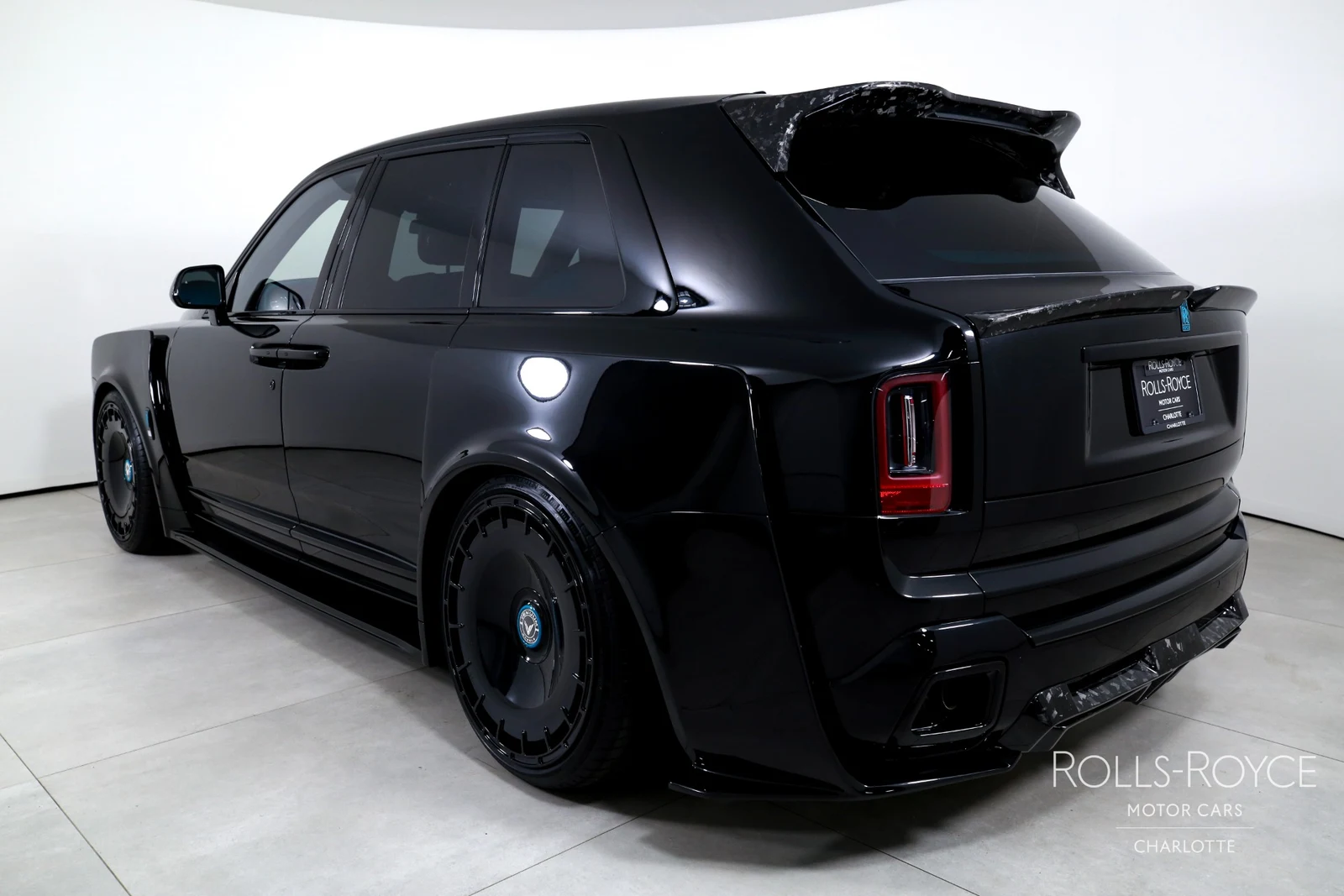 2027 Rolls-Royce Cullinan Series II, 4/29