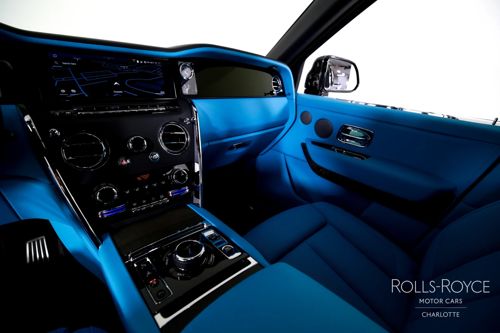 2027 Rolls-Royce Cullinan Series II, 8/29