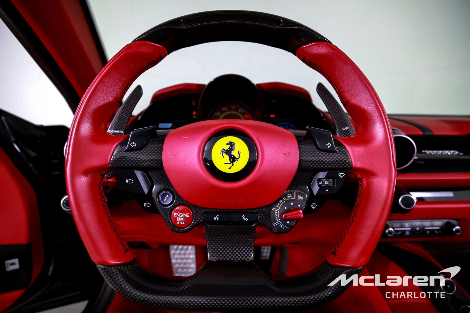 2022 Ferrari 812 GTS, 13/29