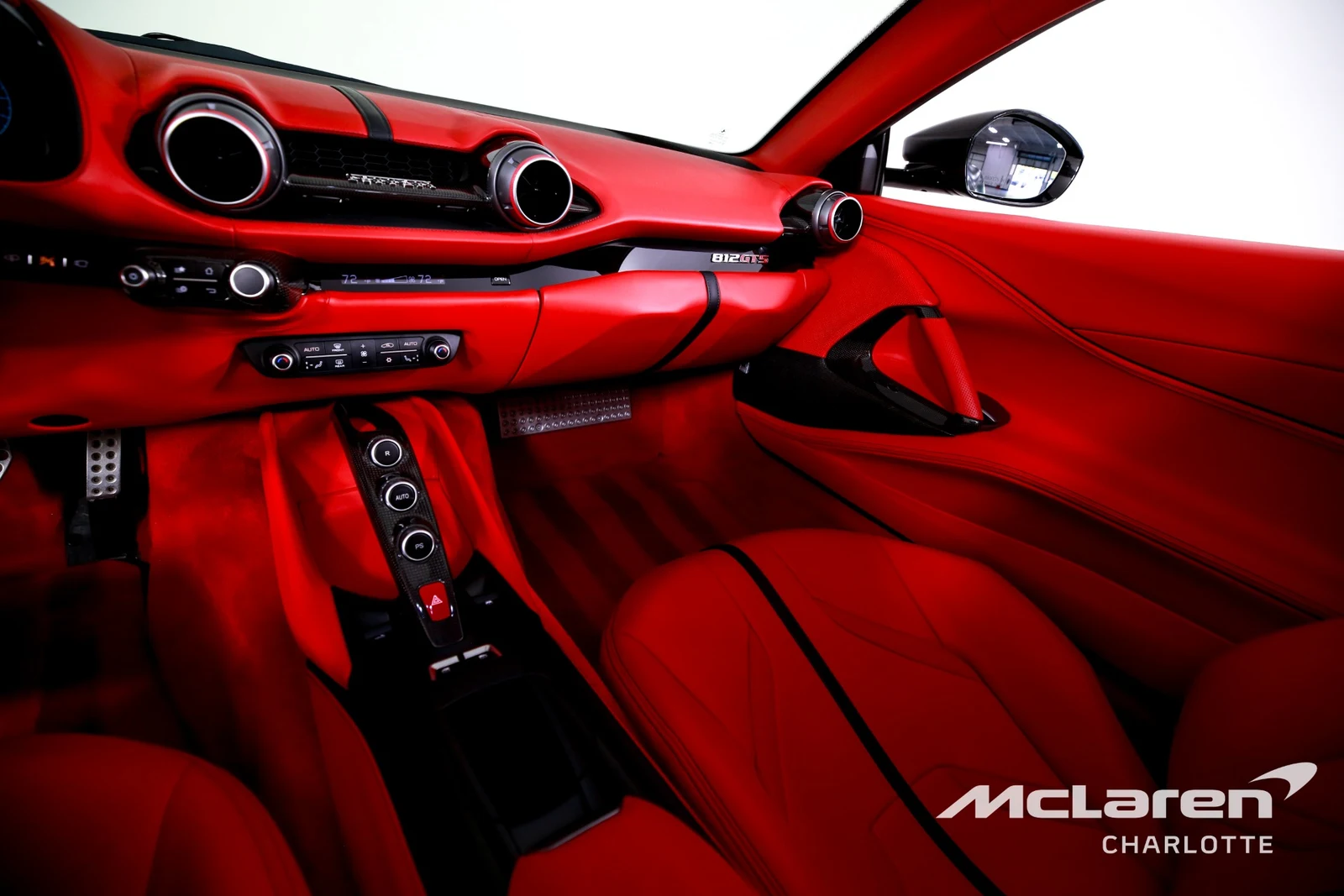 2022 Ferrari 812 GTS, 14/29