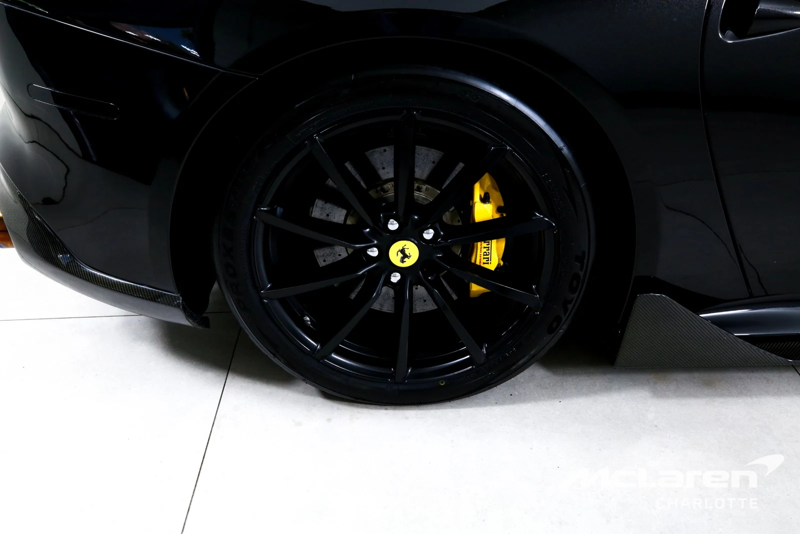 2017 Ferrari F12berlinetta, 23/30
