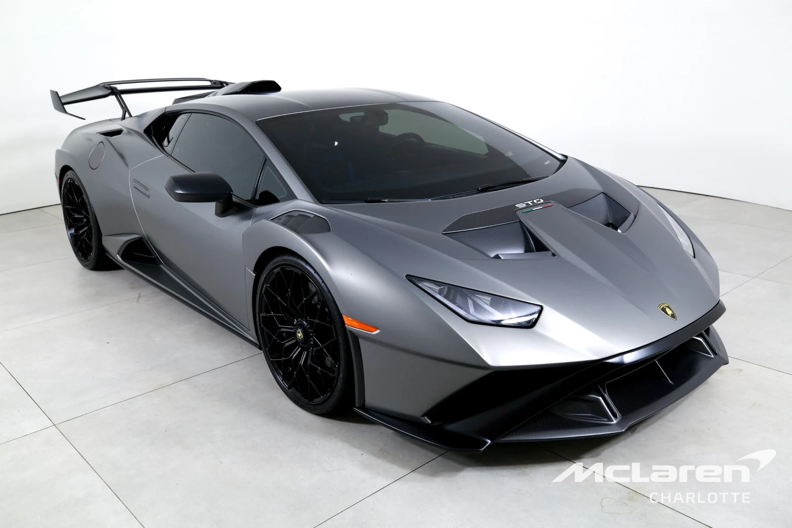 2021 Lamborghini Huracán STO, 2/30