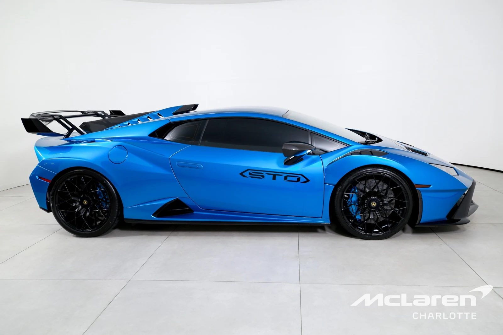 2022 Lamborghini Huracán STO, 7/30