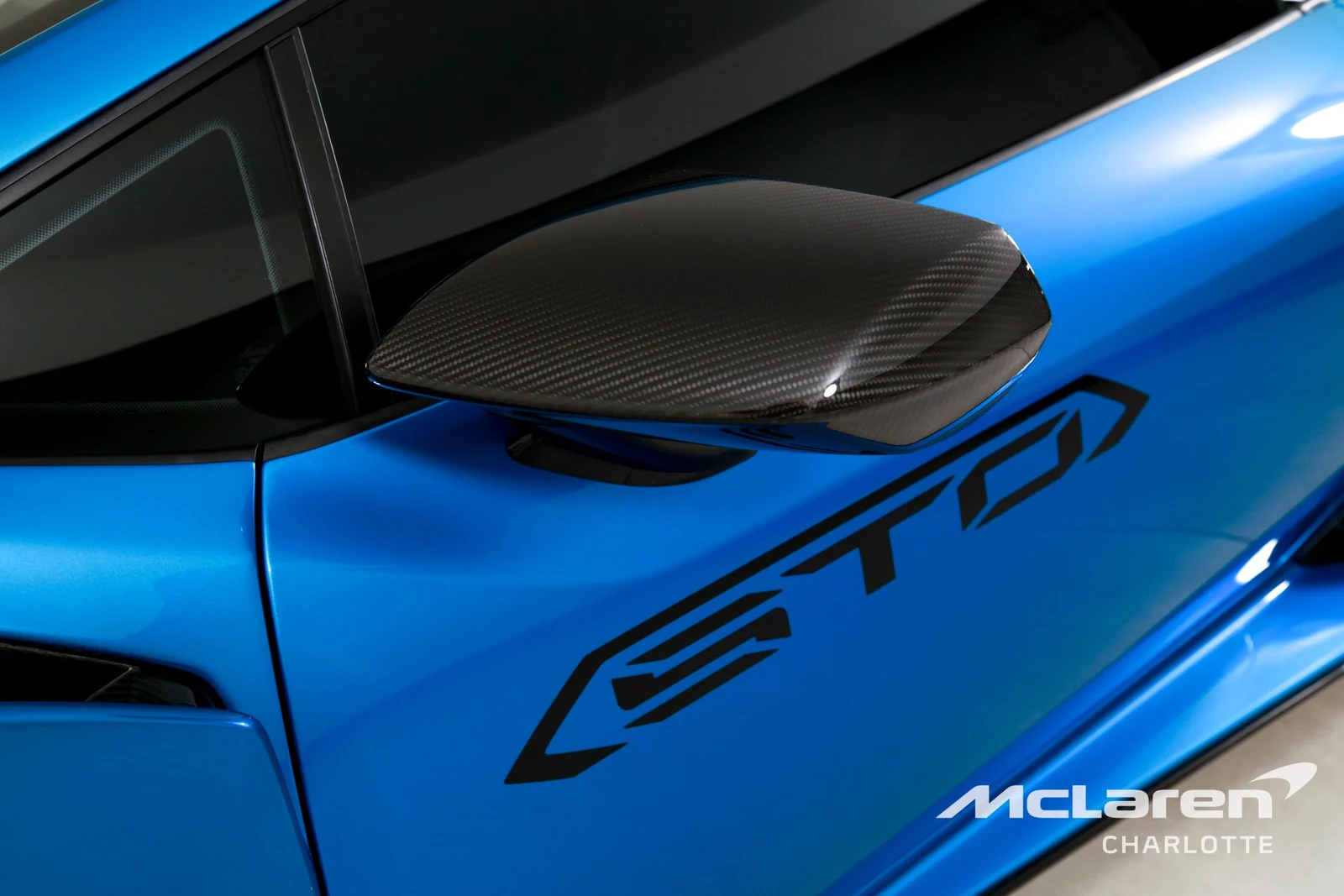 2022 Lamborghini Huracán STO, 28/30