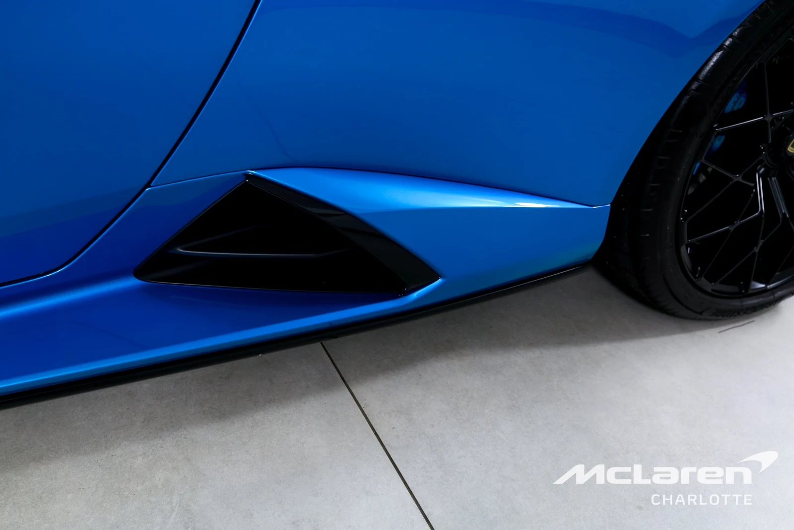 2022 Lamborghini Huracán STO, 29/30