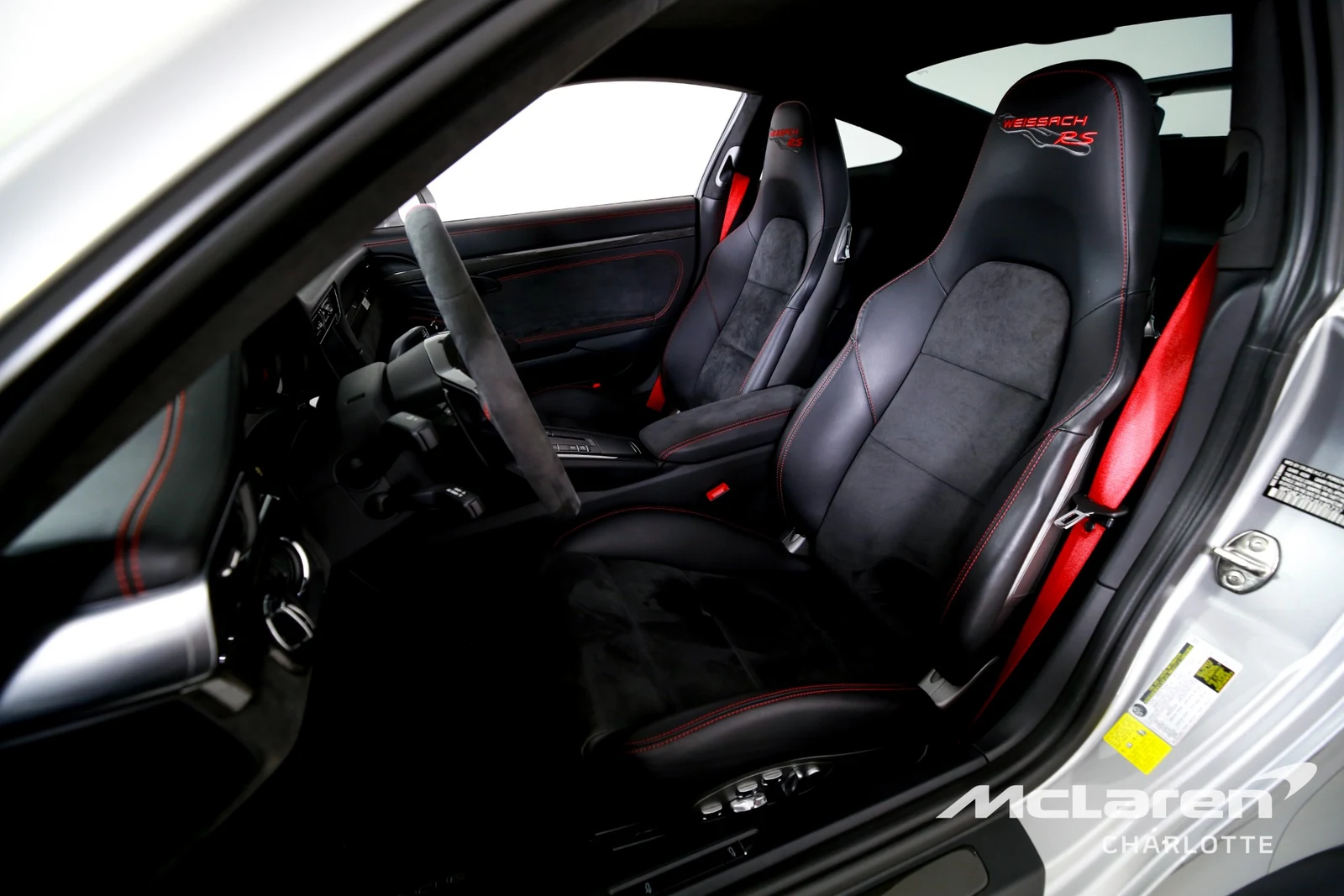 2018 Porsche 911 GT2 RS, 9/29
