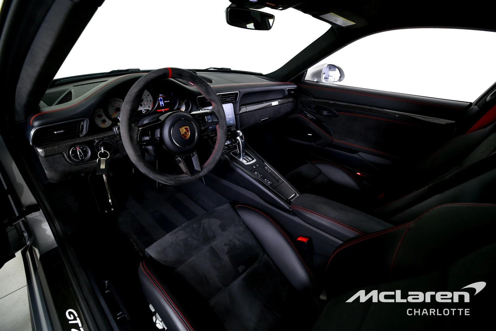 2018 Porsche 911 GT2 RS, 10/29
