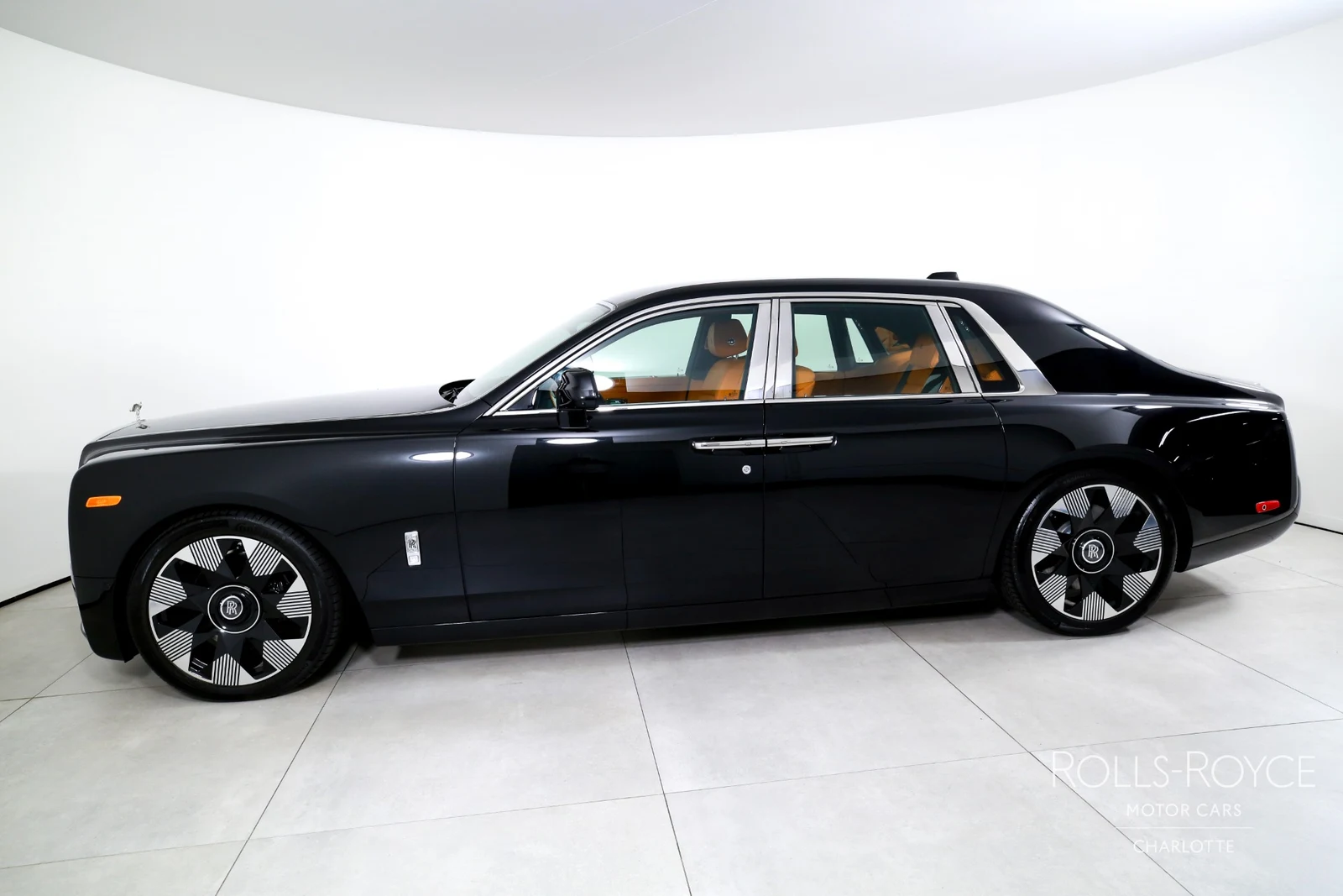 2027 Rolls-Royce Phantom Series II, 2/29