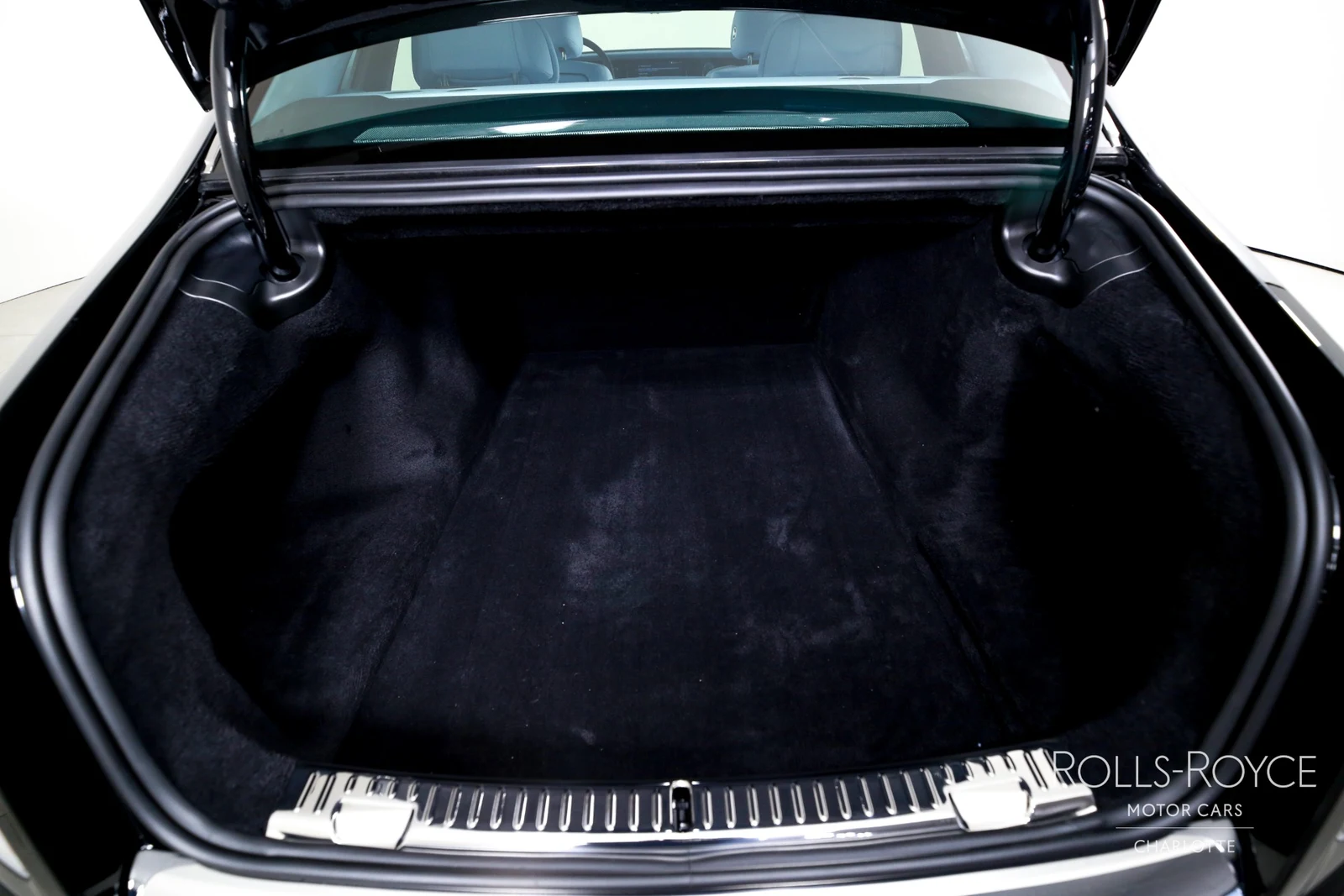 2027 Rolls-Royce Phantom Series II, 16/29