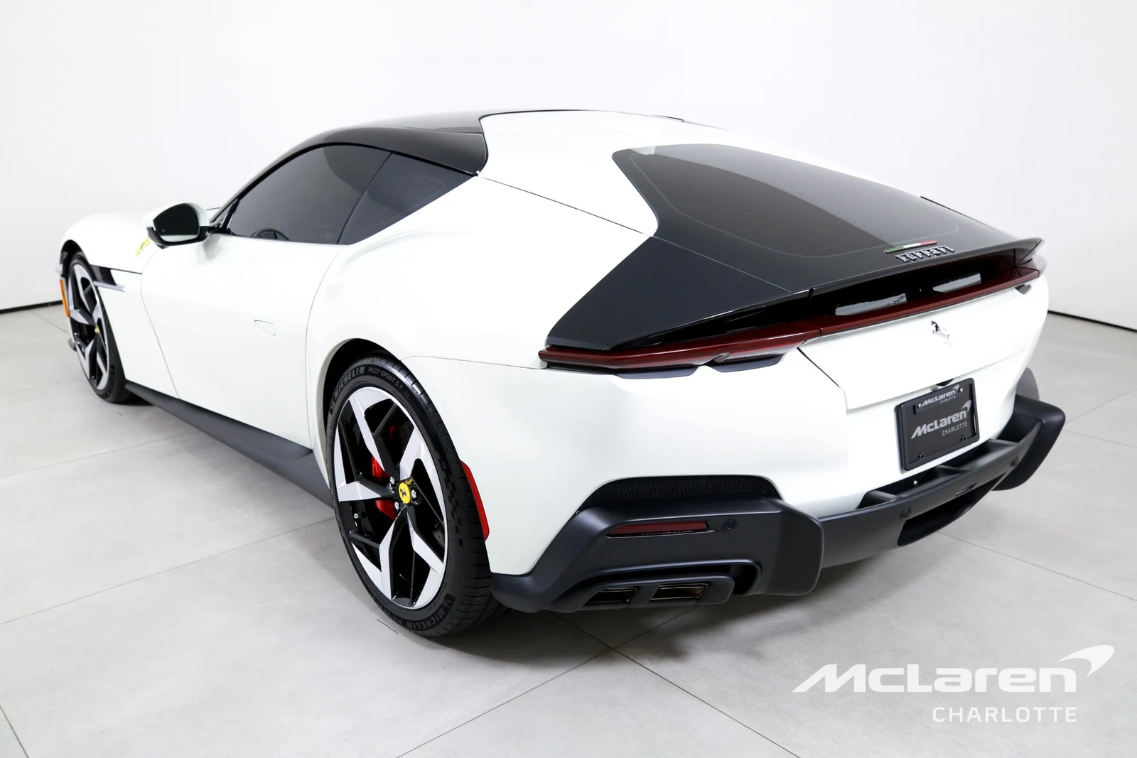 2025 Ferrari 12Cilindri, 3/29