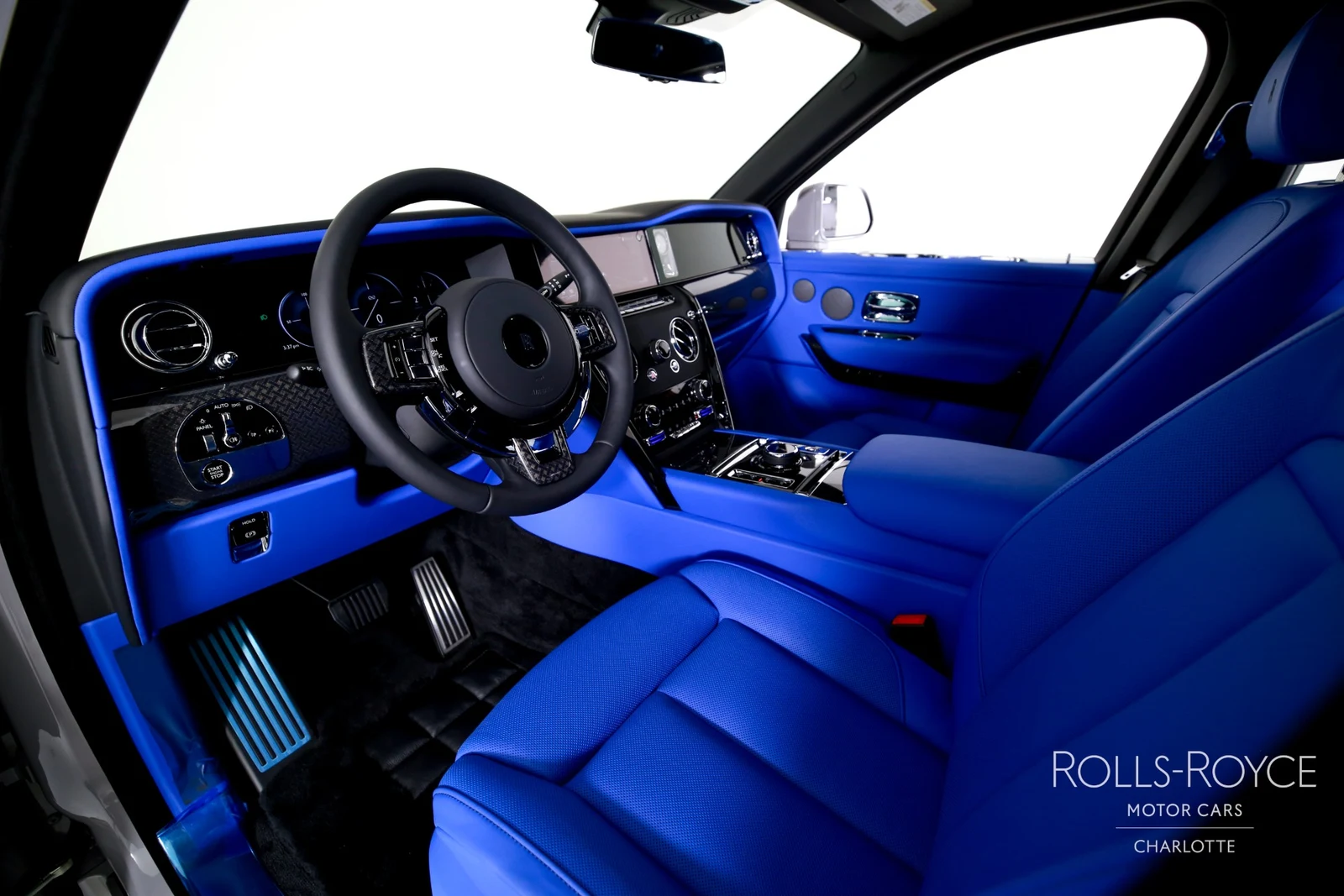 2027 Rolls-Royce Black Badge Cullinan Series II, 3/29